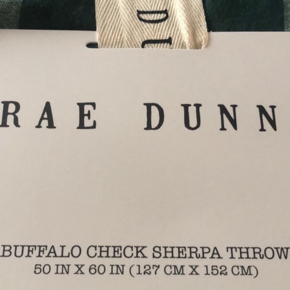 Rae Dunn Buffalo Plaid sherpa throw blanket - Picture 4 of 4